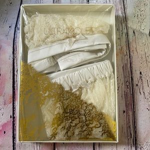 NWT ULTRAVIOLET WEDDING GIFT SET BRA & SHORTY SZ M